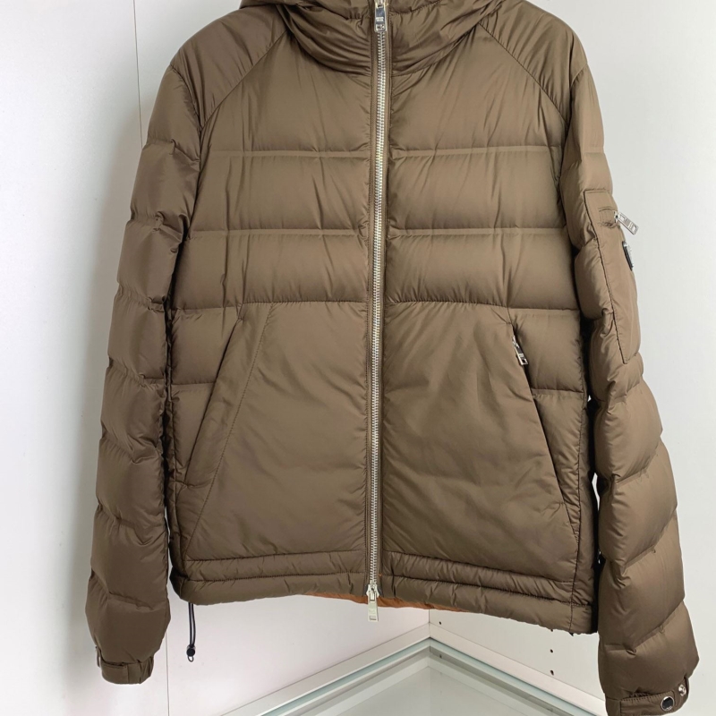 Pra*a down coat